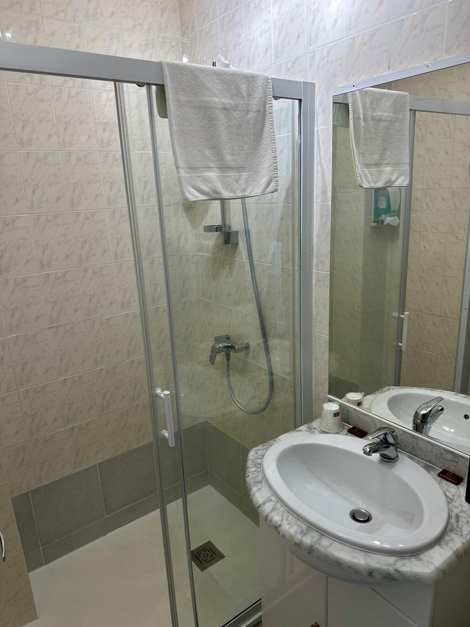La Canotte Hotel